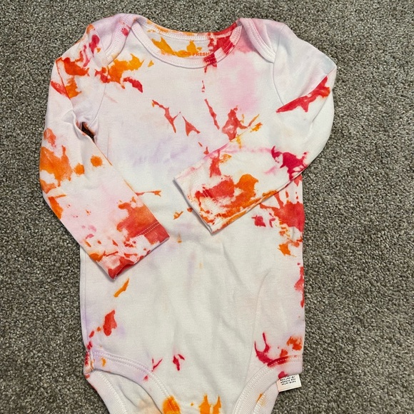 Joe Fresh Tie Dye Onesie - Picture 1 of 1